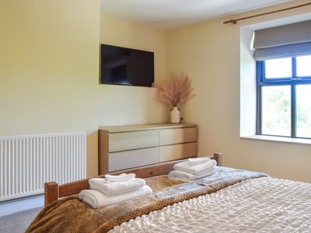 Double bedroom | Doorstones Cottage, Shaw, near Saddleworth