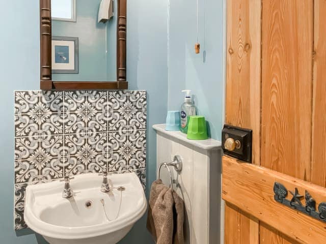 Bathroom | Downhouse - Downhouse Cottages, Trebarwith, near Delabole