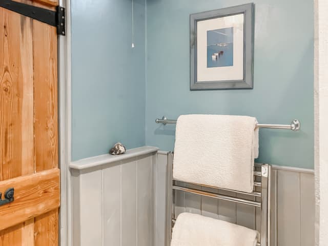 Bathroom | Downhouse - Downhouse Cottages, Trebarwith, near Delabole