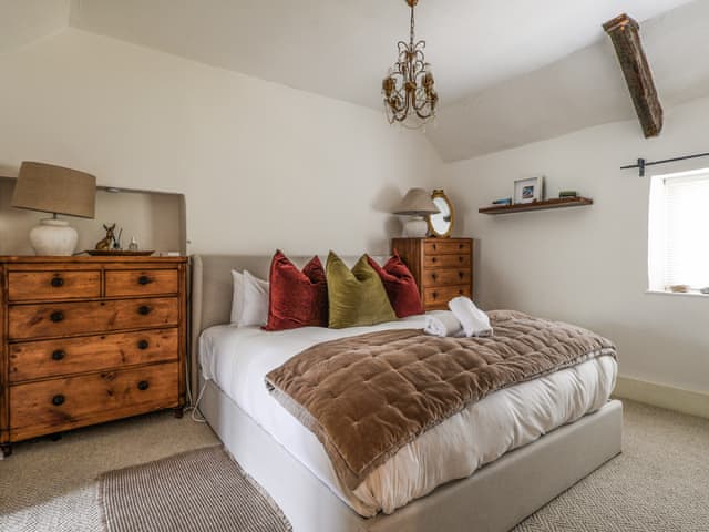 Double bedroom | Crumble Cottage, Bradford-on-Avon