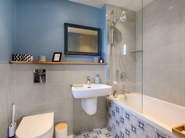 Bathroom | Lower Mount Orchard, Stroud