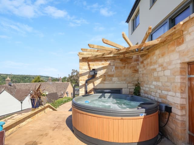 Hot tub | Lower Mount Orchard, Stroud