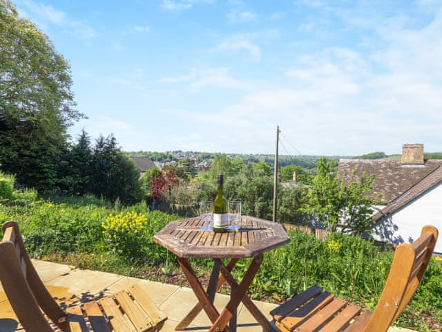 Sitting-out-area | Lower Mount Orchard, Stroud