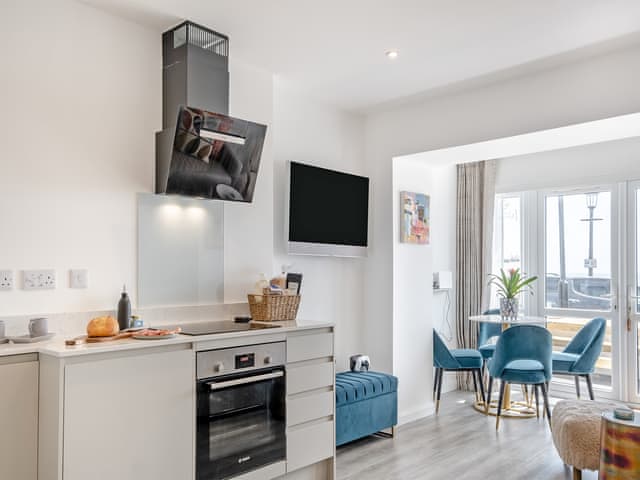 Kitchen area | Waterside, Ventnor
