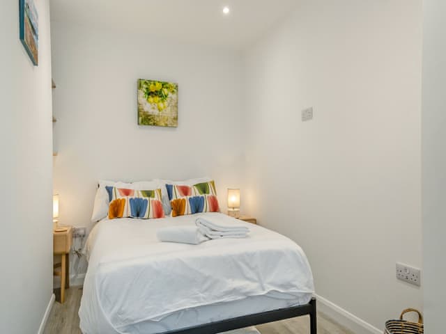 Double bedroom | Waterside, Ventnor