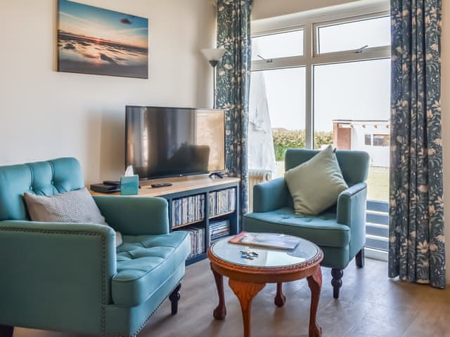 Open plan living space | Little Palms, Bude