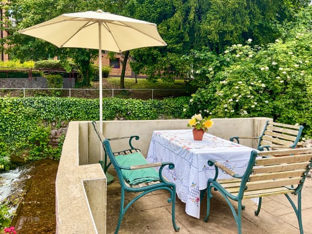 Sitting-out-area | Deepend, Dawlish