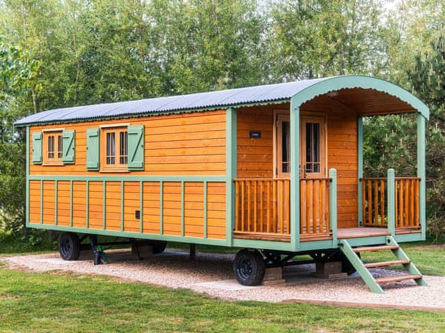 Exterior | South Down Lodges - Le Rouge Roulotte - South Downs Lodges, Hassocks