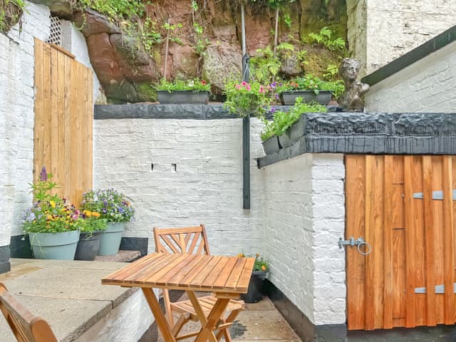 Patio | Robins Nest, Leek
