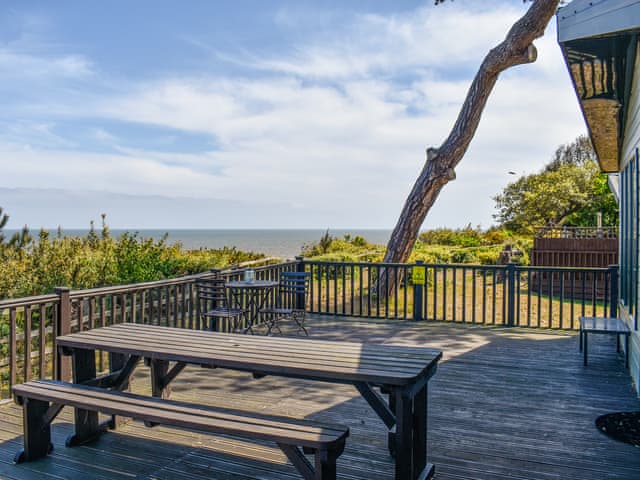 Sitting-out-area | Sunrise Lodge, Lowestoft