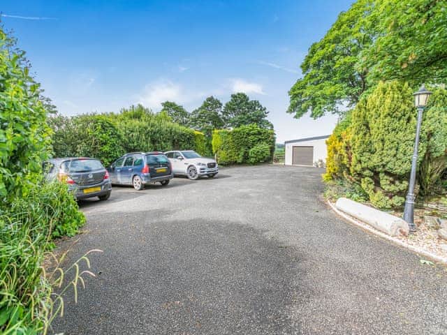 Parking | Rose Cottage, Hartland