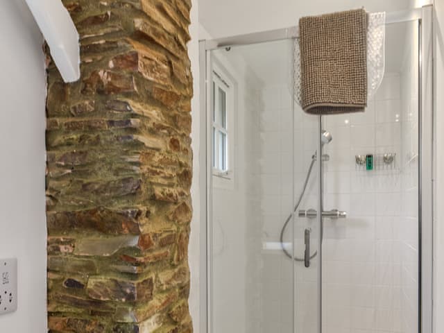 Bathroom | Roseland Retreat - Roseland Rendevous, Truro