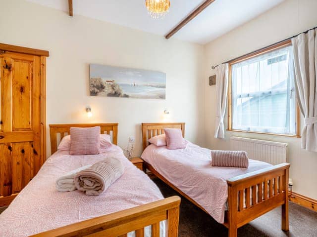 Twin bedroom | Coble Cottage - Keel Lodges, Staithes, near Whitby