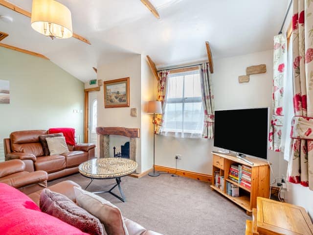 Open plan living space | Bo’suns Rest - Keel Lodges, Staithes, near Whitby