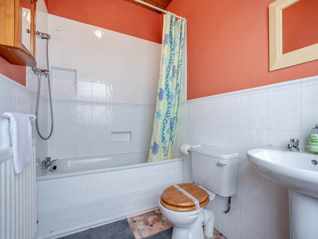 Bathroom | Bo’suns Rest - Keel Lodges, Staithes, near Whitby