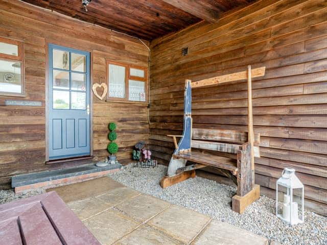 Sitting-out-area | Captain’s Quarters - Keel Lodges, Staithes, near Whitby