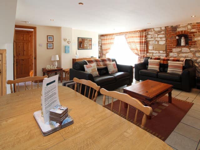 Living room/dining room | Seagull Cottage - Beacon Farm, Flamborough