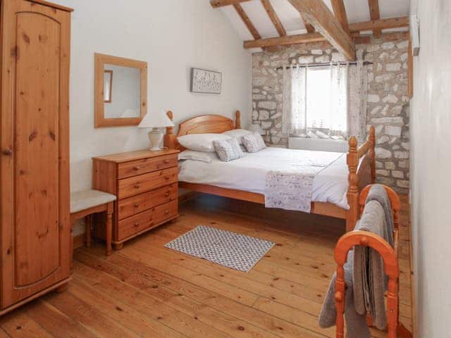 Double bedroom | Seagull Cottage - Beacon Farm, Flamborough