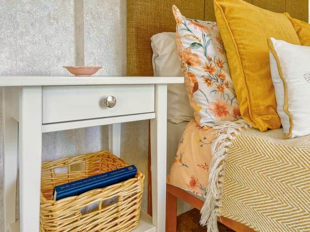 Double bedroom | Goldfinch - Greenacres Farm, Colchester