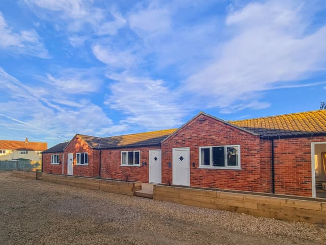 Exterior | Kirkstead - Walcott Lodges, Walcott