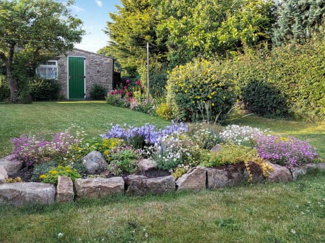 Outdoor | Tom&rsquo;s Cottage, Caldwell, near Richmond