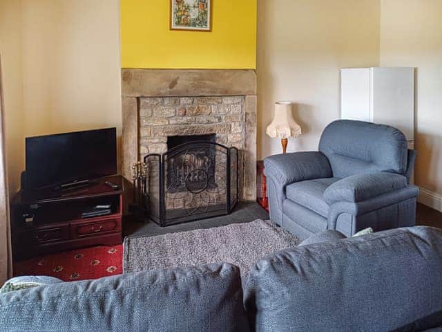 Living area | Tom&rsquo;s Cottage, Caldwell, near Richmond