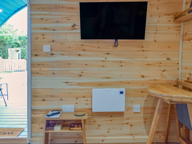 Kitchen/diner | Glamping Pod 1 - Oakwood Farm, Chester