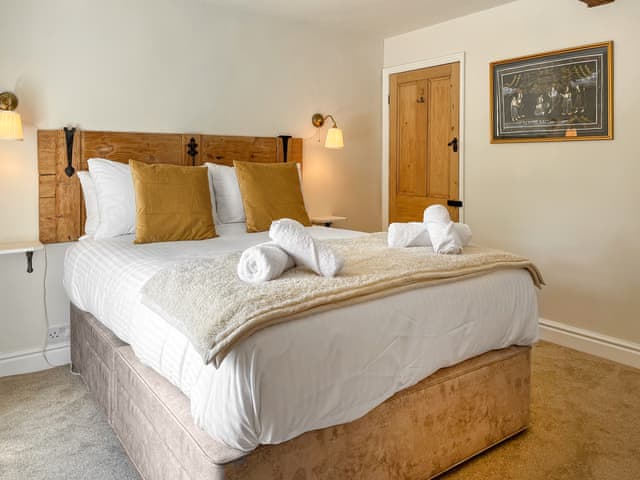 Double bedroom | Wisteria Cottage, Harrogate