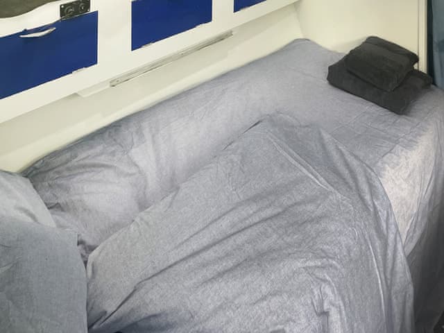 Bedroom | Lady V, Barton