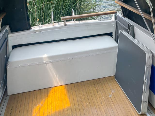 Decking | Lady V, Barton