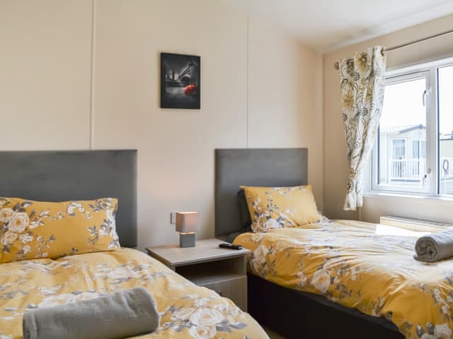 Twin bedroom | Carol Ann - K&K Holidays, Patrington Haven