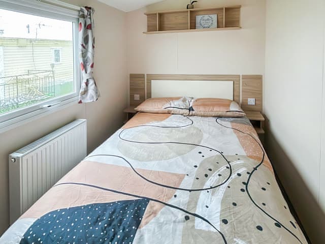 Double bedroom | Baillies Retreat - Kings Caravan Park, Chapel St Leonards