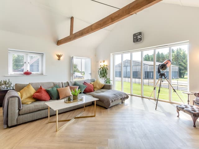 Living area | Granary Barn, Tacolneston