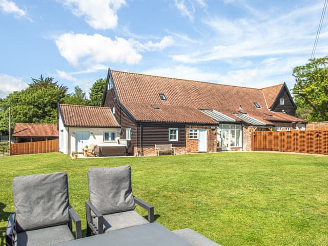 Garden | Granary Barn, Tacolneston