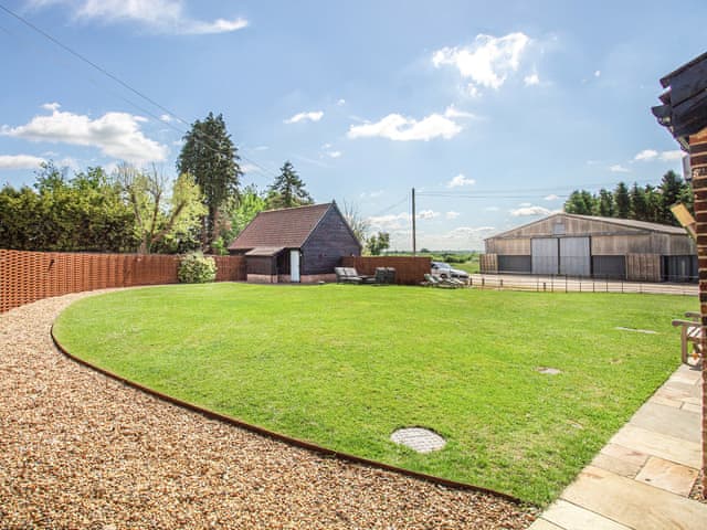 Garden | Granary Barn, Tacolneston