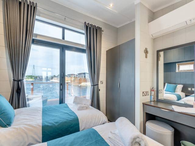 Twin bedroom | Lakeside Lodge, Tallington Lakes