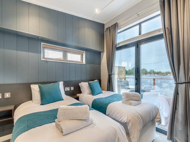 Twin bedroom | Lakeside Lodge, Tallington Lakes