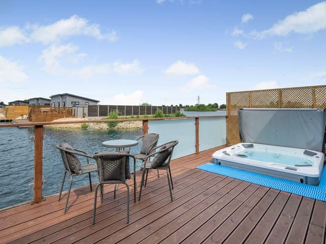 Outdoor area | Lakeside Lodge, Tallington Lakes