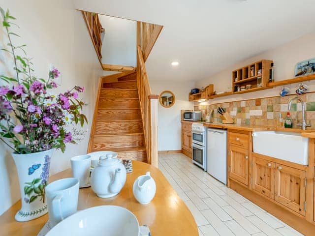 Kitchen/diner | Dingle Cottage, Clun, near Craven Arms