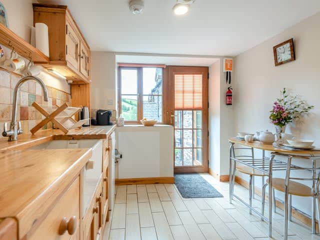 Kitchen/diner | Dingle Cottage, Clun, near Craven Arms