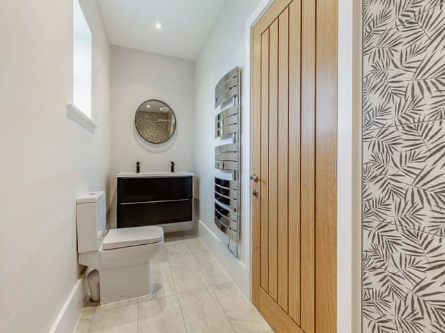 En-suite | The Cartlodge - Doggetts Farm, Rochford