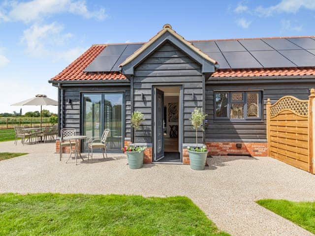 Exterior | The Cartlodge - Doggetts Farm, Rochford