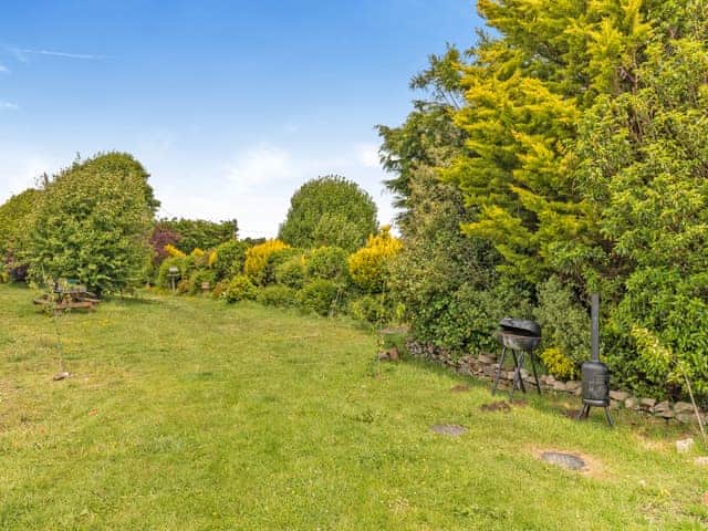 Garden and grounds | Greystones Nawab Annex A - Greystones, Flagg, Buxton