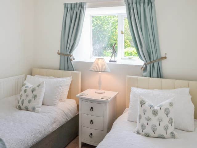 Twin bedroom | The Old Stables, Rothbury
