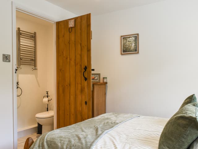 Double bedroom | Hillside Hideaway, Newnham Forest of Dean