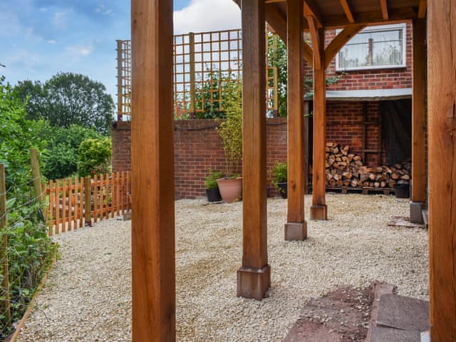 Exterior | Hillside Hideaway, Newnham Forest of Dean