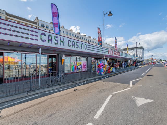 Surrounding area | Richmond Cottage, Herne Bay