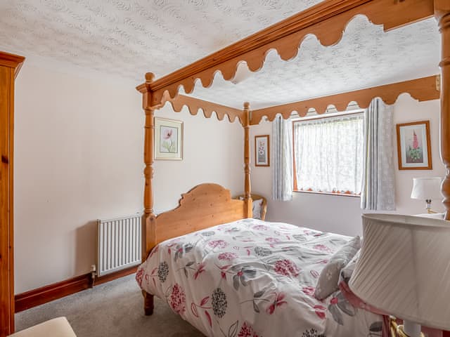 Double bedroom | The Wheelhouse - Keld Head Farm Holiday Cottages, Pickering