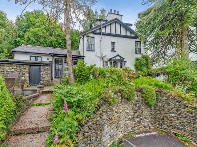 Exterior | Howe Cottage, Bowness-on-Windermere