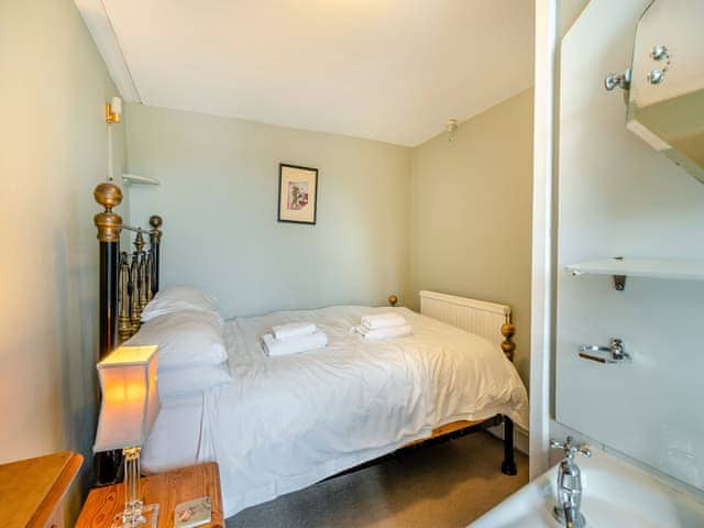 Double bedroom | Howe Cottage, Bowness-on-Windermere